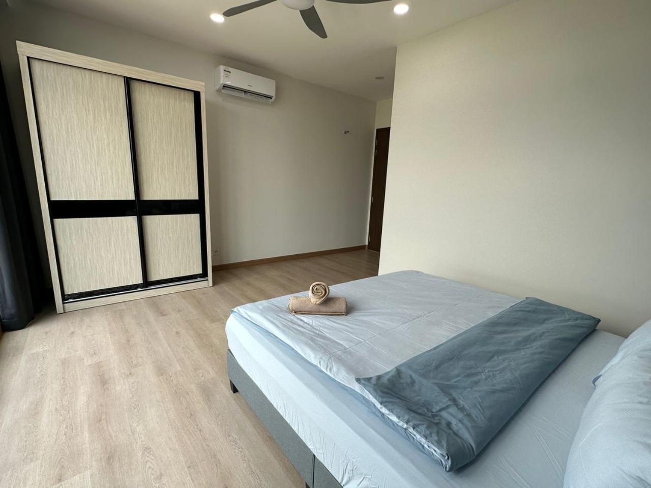 Cozy Couple Apartment *